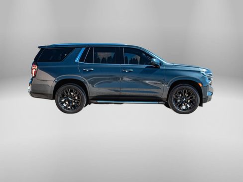 Used 2021 Chevrolet Tahoe LT w/ LT Signature Package image 2