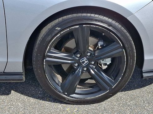 Used 2025 Honda Accord Sport image 8