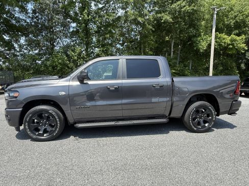 New 2026 RAM 1500 Express AWD/4WD image 4