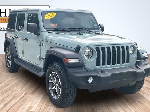 Used 2024 Jeep Wrangler Unlimited Sport AWD/4WD image 2