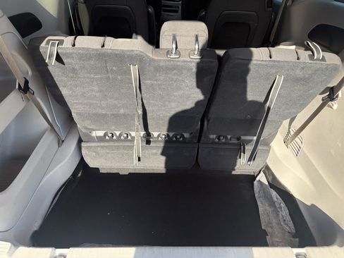 Used 2023 Chrysler Voyager LX FWD image 28