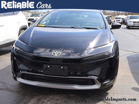 Used 2025 Toyota Prius Limited w/ Limited Premium Package image 10