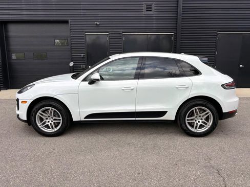 Certified 2020 Porsche Macan AWD/4WD image 7