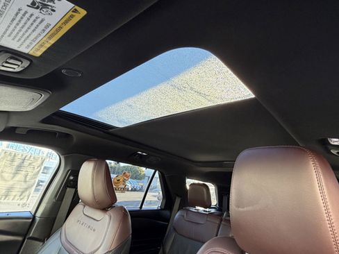 Certified 2022 Ford Explorer Platinum w/ Equipment Group 601A image 14