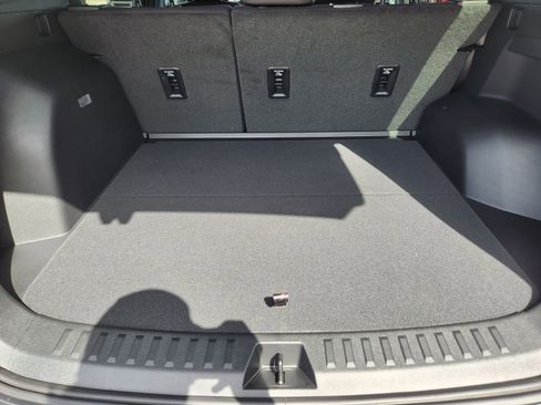 New 2026 Chevrolet Equinox LT w/ Midnight Edition FWD image 24