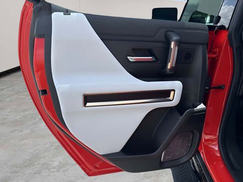 New 2025 GMC Hummer EV 2X w/ LPO, Dark Essentials Package image 55