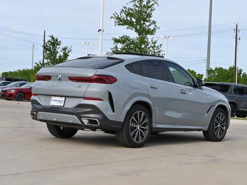 Certified 2025 BMW X6 xDrive40i AWD/4WD image 8