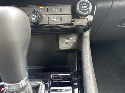 New 2026 Jeep Compass Latitude AWD/4WD image 32