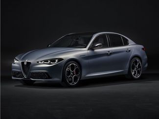 Used 2024 Alfa Romeo Giulia Veloce RWD video 1