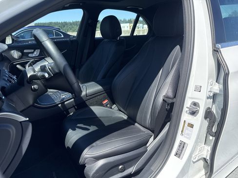 Used 2023 Mercedes-Benz E 350 4MATIC Sedan image 13