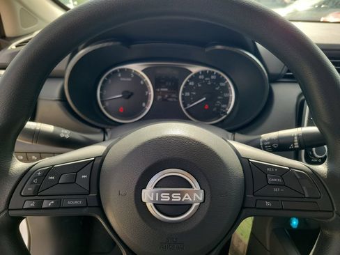 Used 2025 Nissan Versa S w/ Trunk Package FWD image 20
