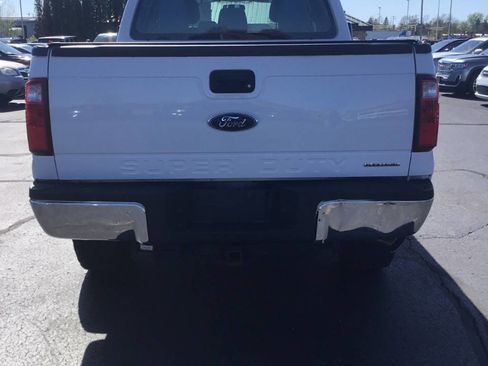 Used 2016 Ford F250 XL w/ Power Equipment Group AWD/4WD image 4