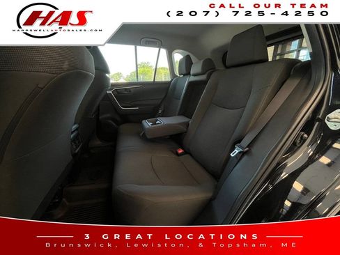 Used 2024 Toyota RAV4 LE AWD/4WD image 12