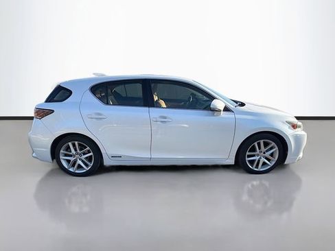 Used 2015 Lexus CT 200h w/ Navigation Package image 8