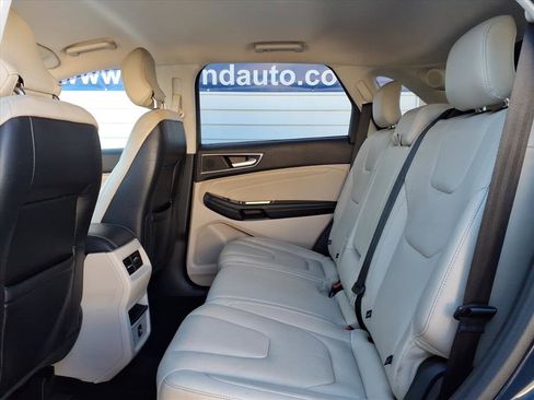 Used 2017 Ford Edge Titanium image 10