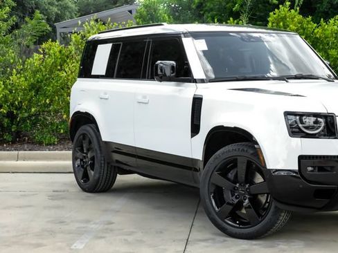 New 2026 Land Rover Defender 110 X-Dynamic SE AWD/4WD image 7