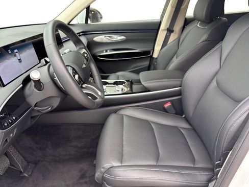 New 2026 Genesis GV70 2.5T AWD/4WD image 9