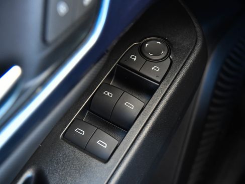 Used 2024 Chevrolet Equinox EV LT FWD image 41