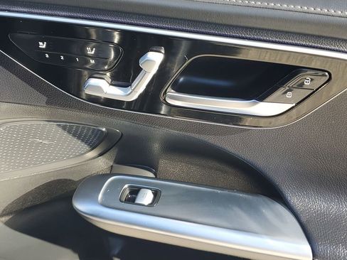 Used 2022 Mercedes-Benz C 300 Sedan w/ Pinnacle Trim Package image 50