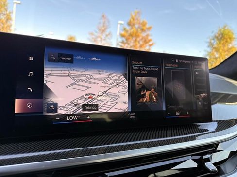 Used 2023 BMW X7 M60i image 26