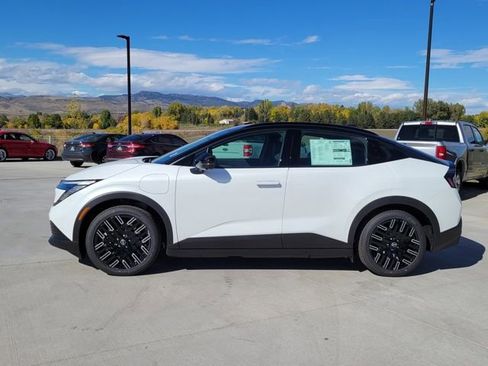 New 2026 Nissan Leaf Platinum+ w/ Illuminated Package FWD image 2