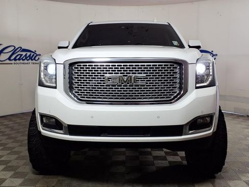 Used 2016 GMC Yukon SLE w/ Convenience Package RWD image 3