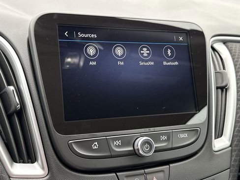 Used 2025 Chevrolet Malibu LT image 18