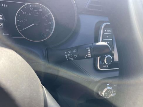 New 2025 Nissan Versa SV w/ Trunk Package image 25