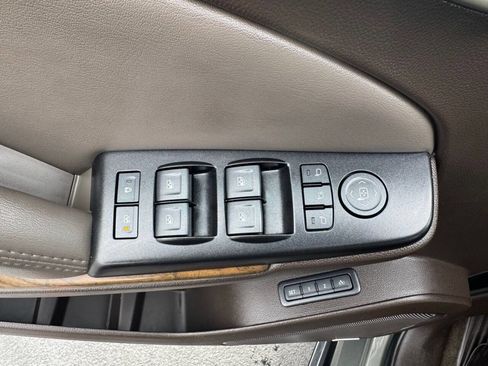 Used 2018 GMC Yukon Denali w/ Denali Ultimate Package image 17