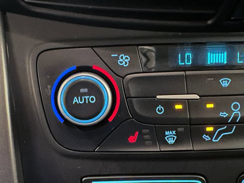 Used 2019 Ford Escape SE AWD/4WD image 32