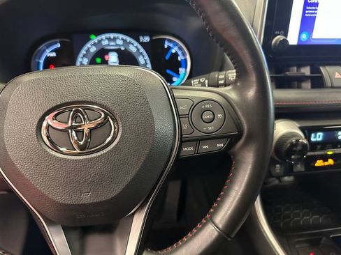 Certified 2023 Toyota RAV4 SE w/ Weather & Moonroof Package AWD/4WD image 21