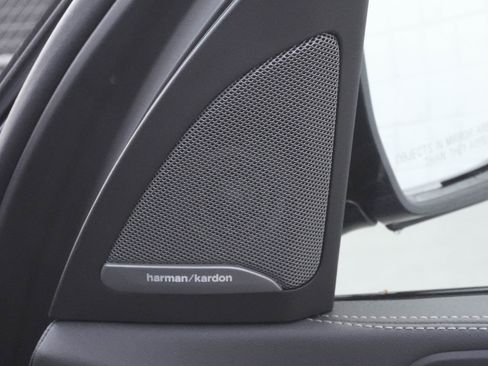 Used 2026 BMW X7 M60i image 28