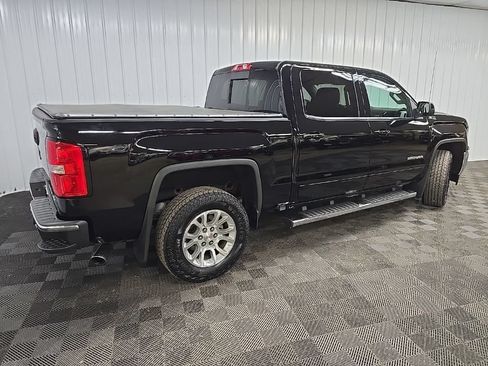 Used 2018 GMC Sierra 1500 SLE w/ SLE Value Package AWD/4WD image 3