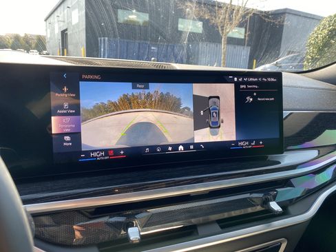 Used 2026 BMW X6 xDrive40i w/ Climate Comfort Package image 49