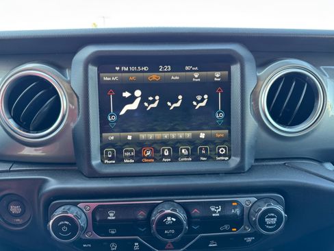 Used 2021 Jeep Gladiator Overland AWD/4WD image 21