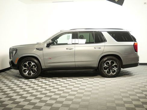 Used 2025 GMC Yukon AT4 w/ Premium Trailering Package AWD/4WD image 5