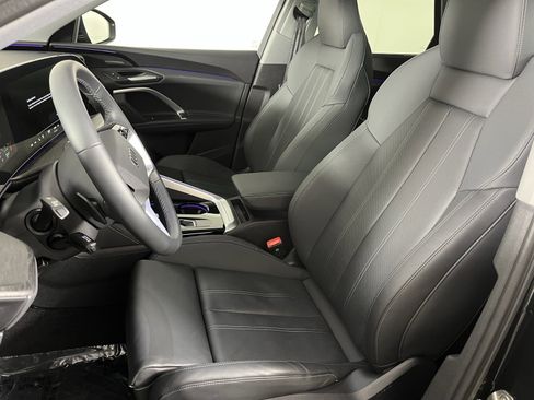 Used 2025 Audi Q5 Prestige image 11