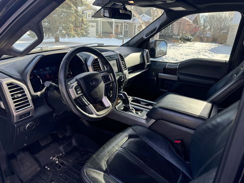 Used 2016 Ford F150 Platinum w/ Equipment Group 701A Luxury image 37