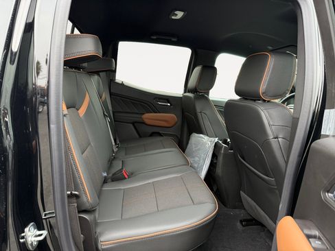 New 2026 GMC Canyon AT4 image 18