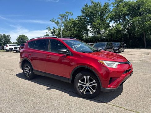 Used 2016 Toyota RAV4 LE FWD image 24