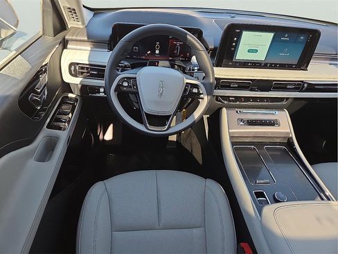 New 2026 Lincoln Aviator 2WD image 11