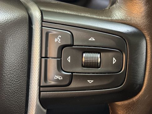 Used 2022 GMC Yukon Denali w/ Denali Ultimate Package AWD/4WD image 31
