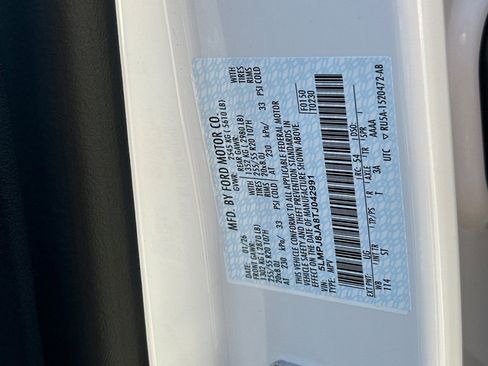 New 2026 Lincoln Nautilus Premier w/ Equipment Group 102A image 28