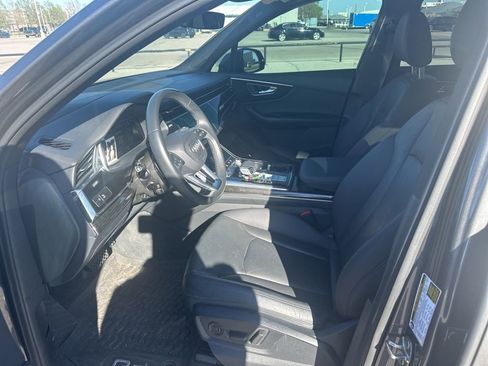 Used 2022 Audi Q7 3.0T Prestige image 3