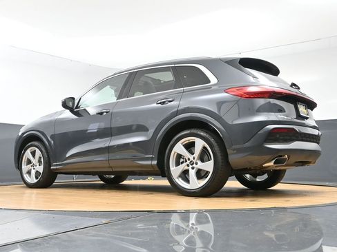 Used 2025 Audi Q5 Prestige AWD/4WD image 55