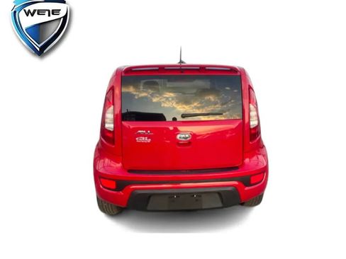 Used 2012 Kia Soul + image 5