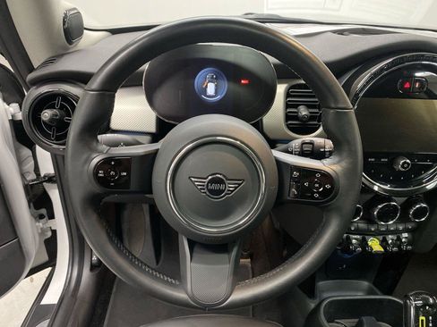 Used 2024 MINI Cooper SE FWD image 15