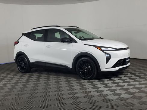 New 2027 Chevrolet Bolt RS w/ Super Cruise Package FWD image 2