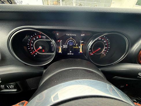 Used 2021 Jeep Gladiator Mojave AWD/4WD image 26