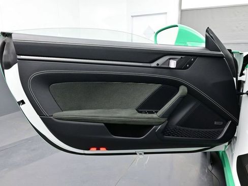 Certified 2025 Porsche 911 GT3 RS image 7